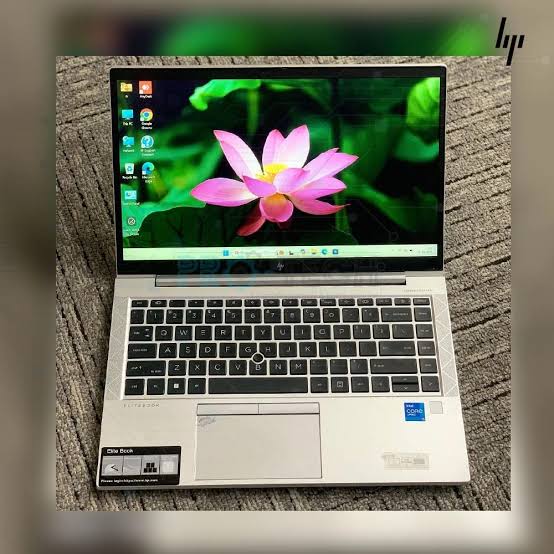 HP EliteBook i5 256GB SSD